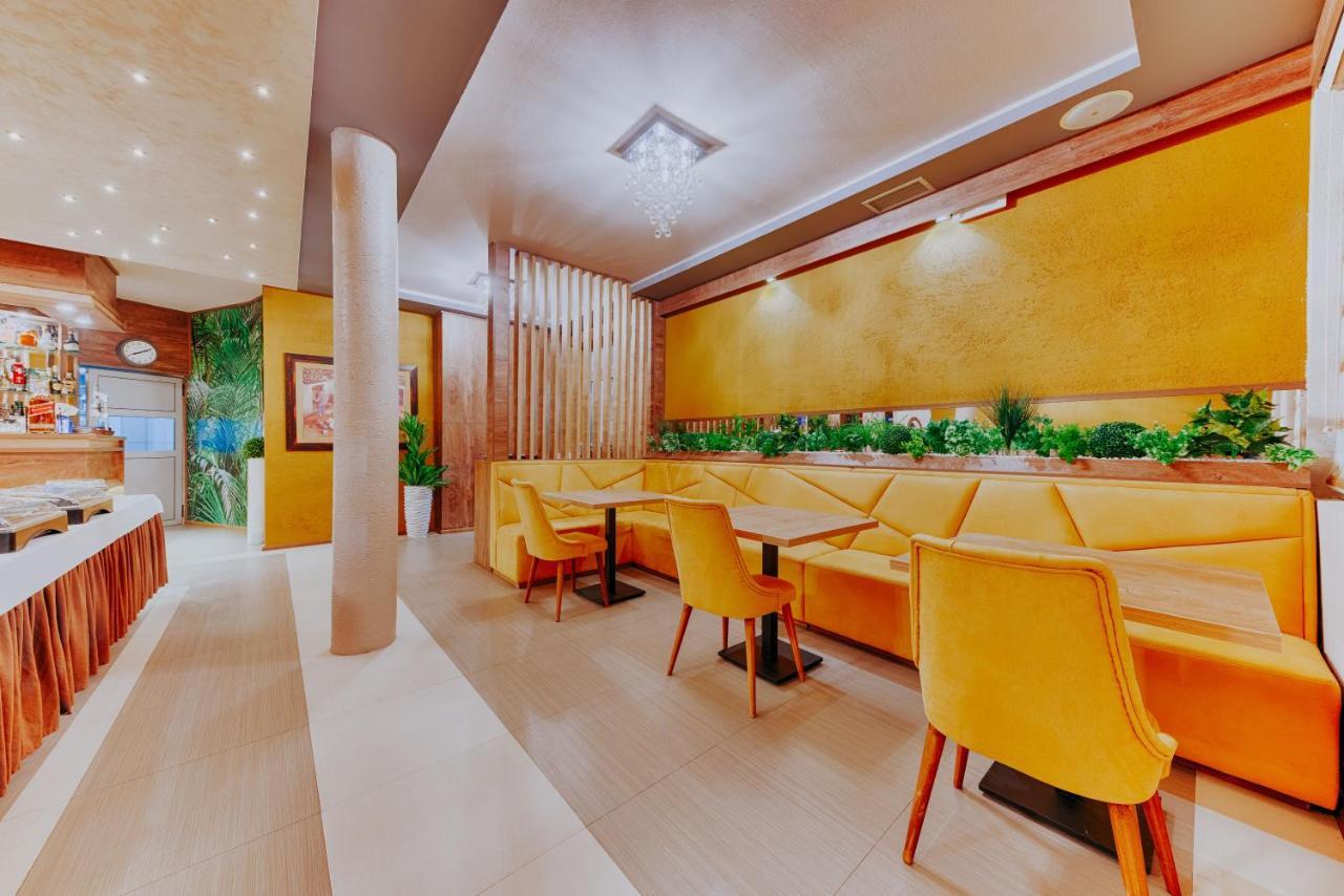 Hotel Lion Ulcinj Luaran gambar