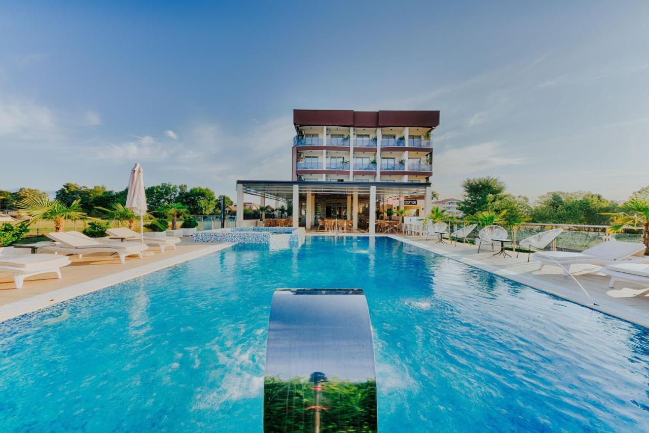 Hotel Lion Ulcinj Luaran gambar