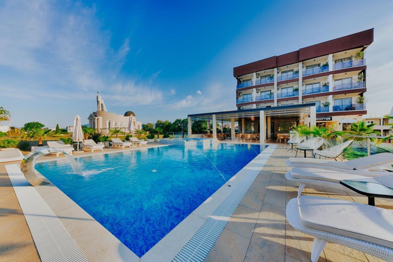 Hotel Lion Ulcinj Luaran gambar