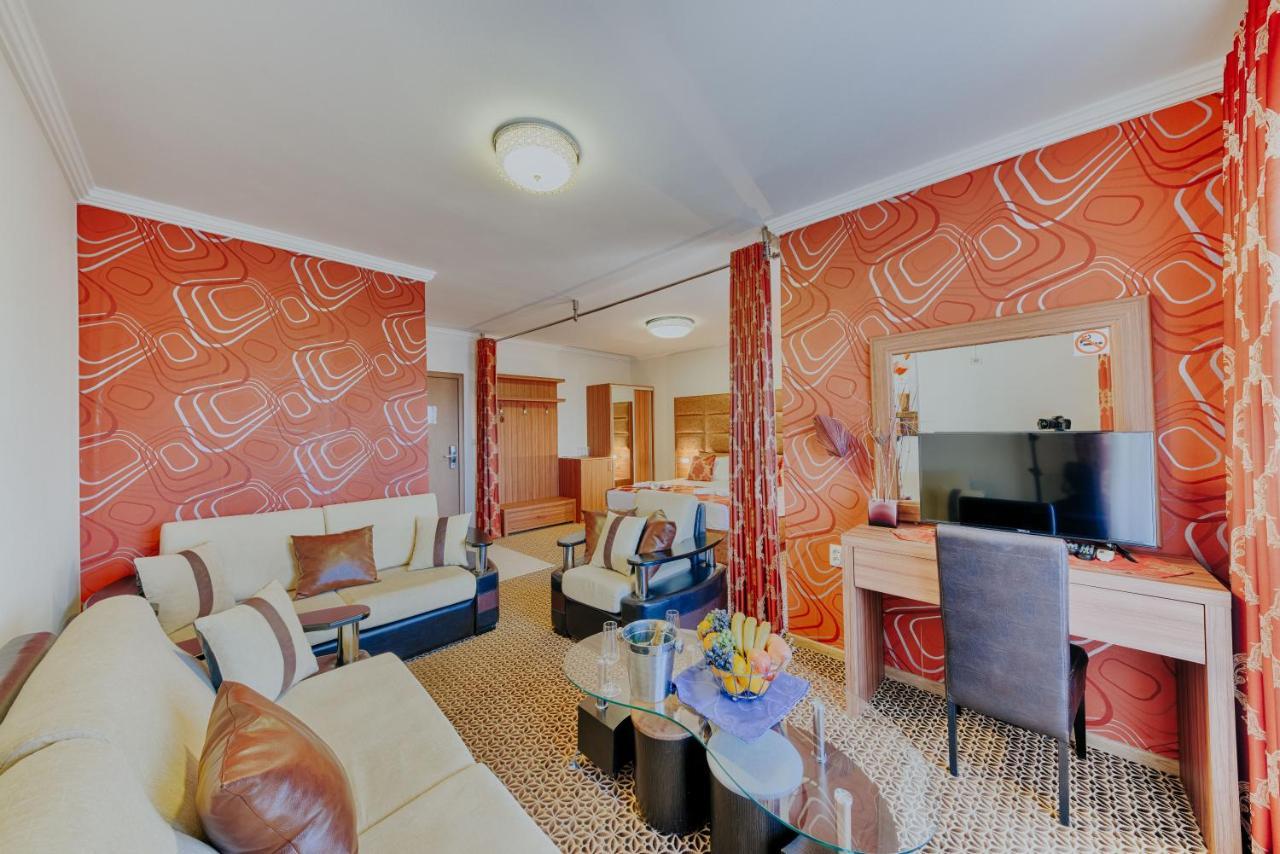 Hotel Lion Ulcinj Luaran gambar