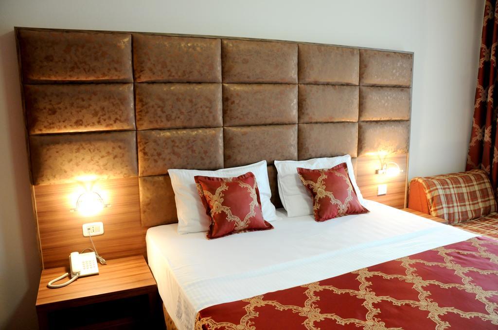 Hotel Lion Ulcinj Luaran gambar