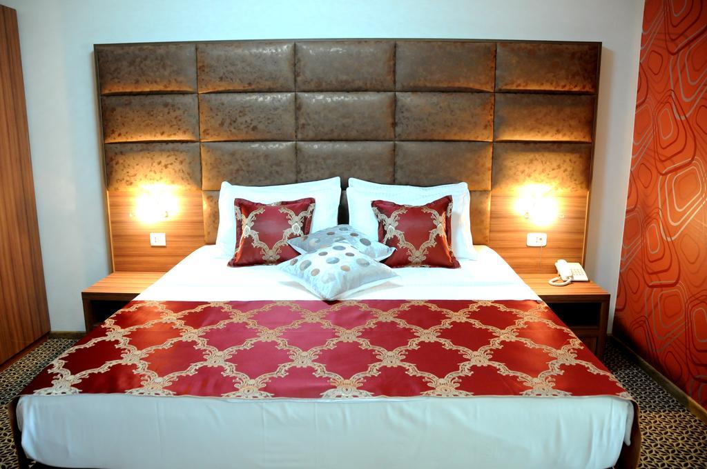 Hotel Lion Ulcinj Luaran gambar